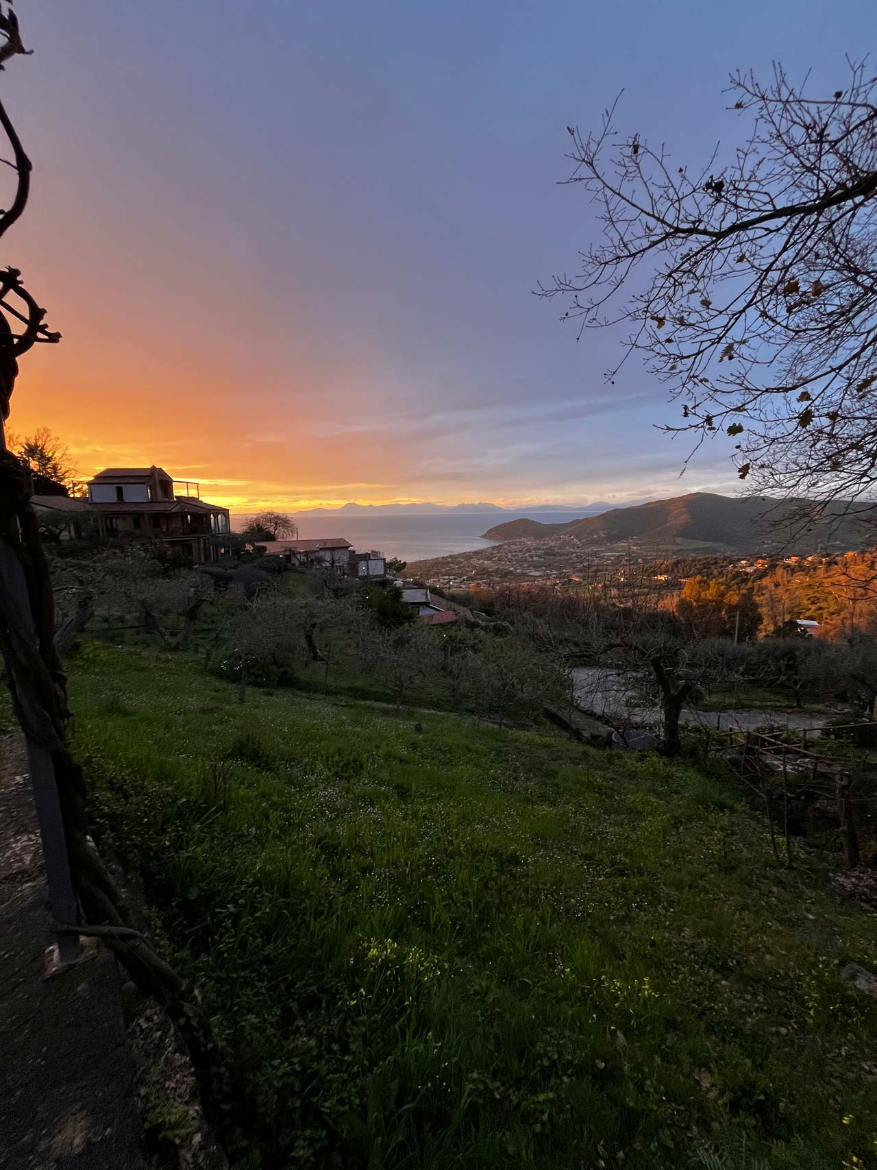 Alltag vor Ort im Cilento mit Einkaufen, Markt und Nachbarschaft